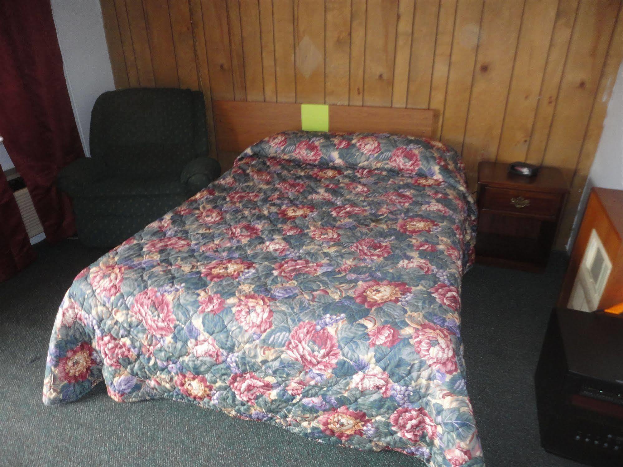 Empire Motel Saint Francis Bagian luar foto
