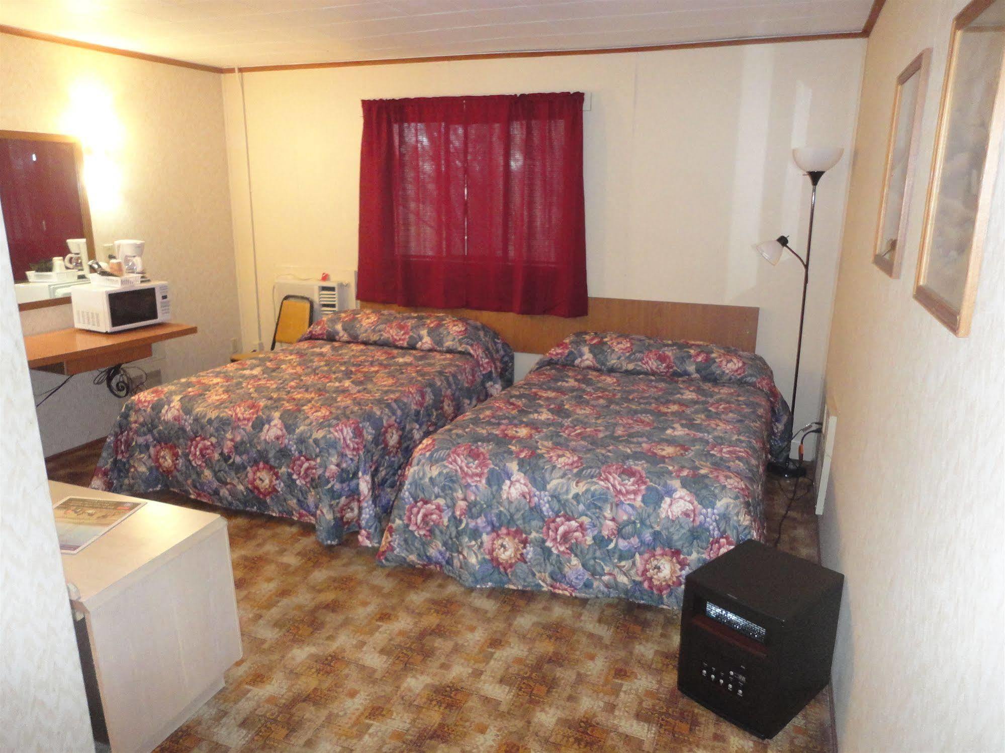 Empire Motel Saint Francis Bagian luar foto